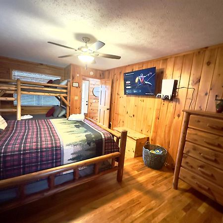 Lazy Bear Den Villa Sevierville Bagian luar foto