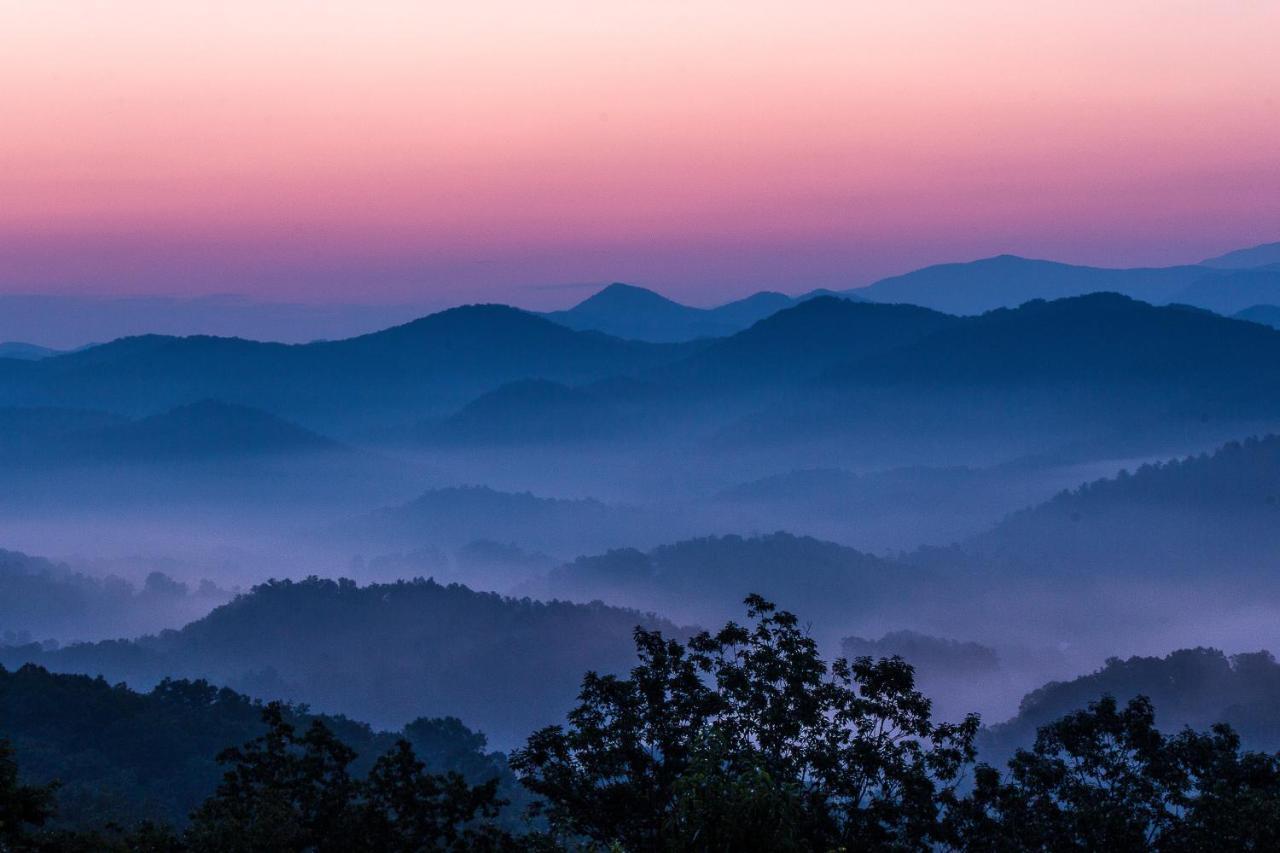 Lazy Bear Den Villa Sevierville Bagian luar foto