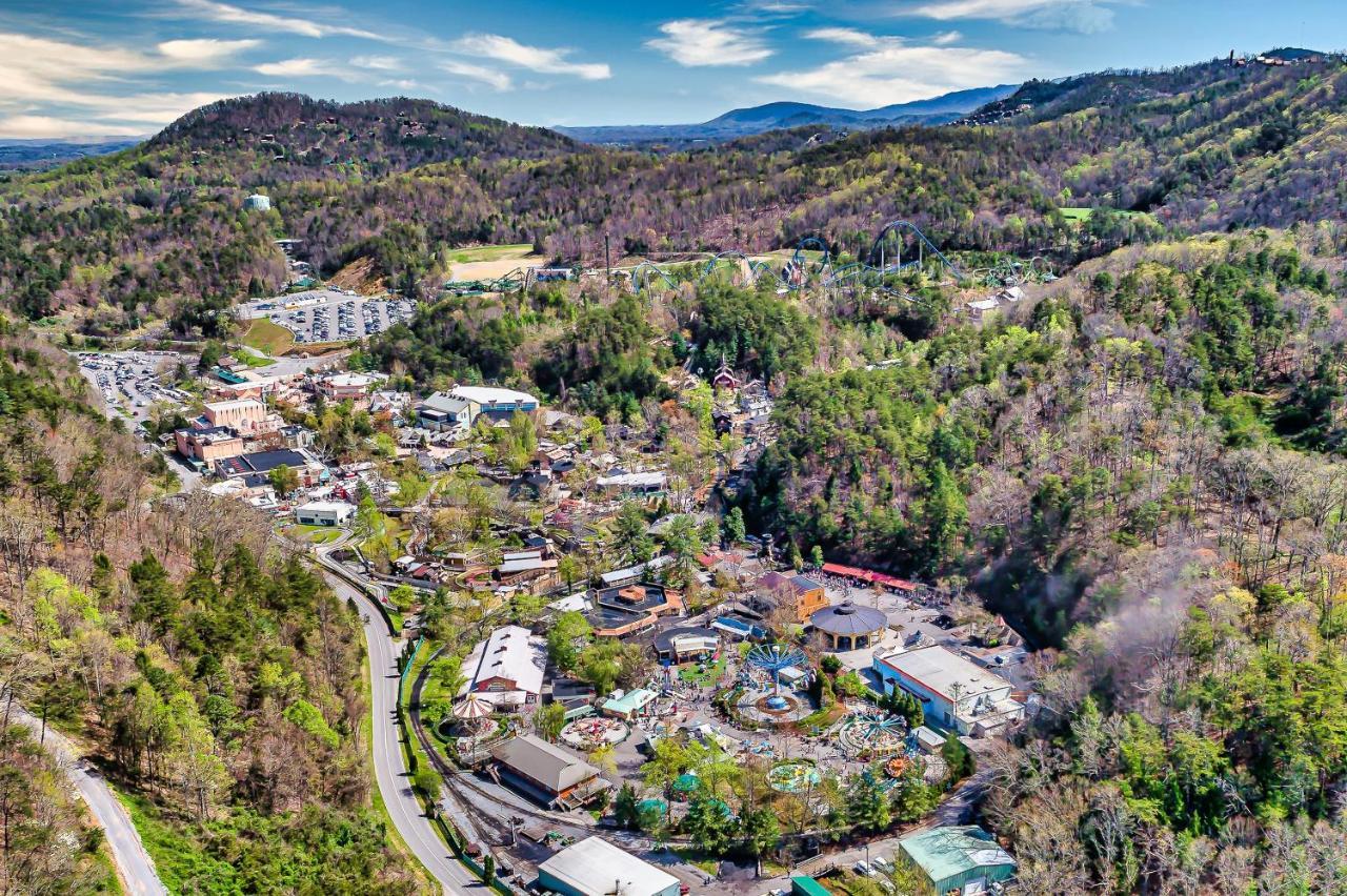 Lazy Bear Den Villa Sevierville Bagian luar foto
