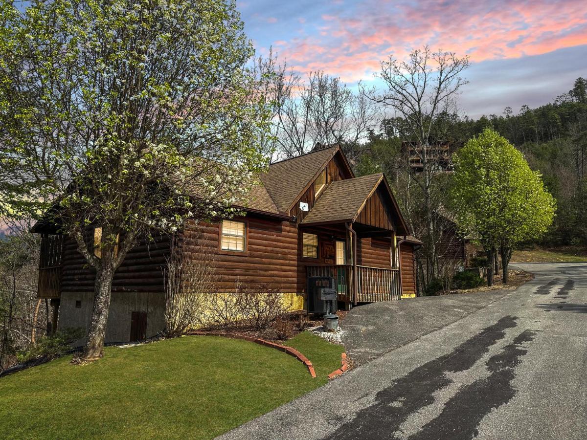 Lazy Bear Den Villa Sevierville Bagian luar foto